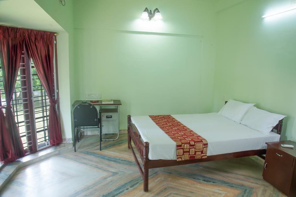 Lake County Heritage Home Kochi Extérieur photo