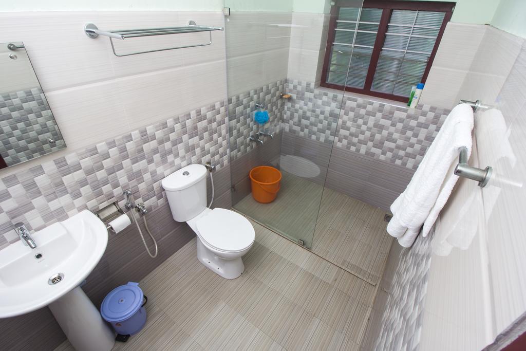 Lake County Heritage Home Kochi Extérieur photo